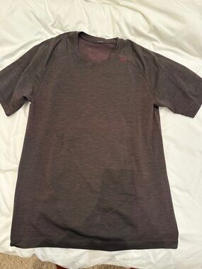 Men's Short Sleeve Crew Neck Performance Shirt - Dark Brown